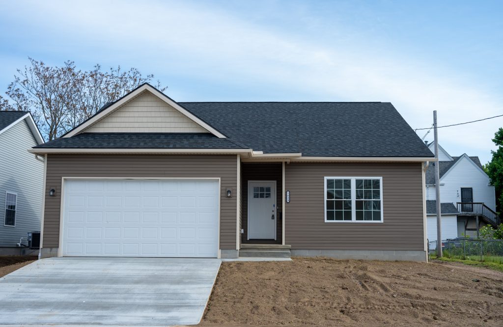 1029 2nd St NW, Canton OH 44703 – Under Contract