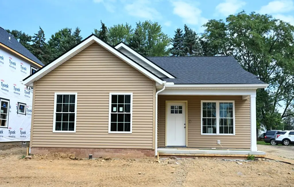 915 8th St. NW, Canton OH 44703